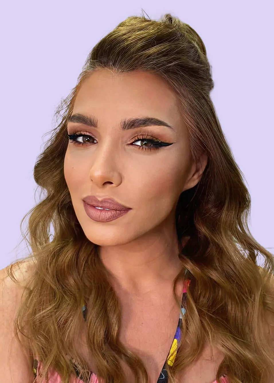 Model machiat profesional de makeup artist, parte din portofoliul de lucrări artistice